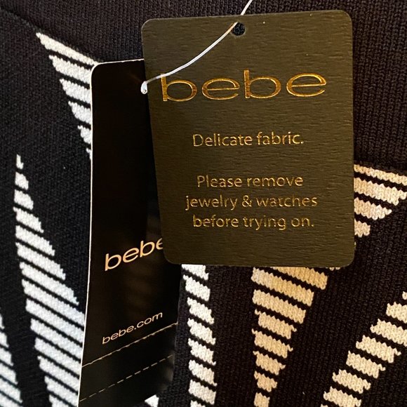 BEBE Bandage Tropical Leaves JACQ Skirt Size XS NWT - Picture 4 of 11